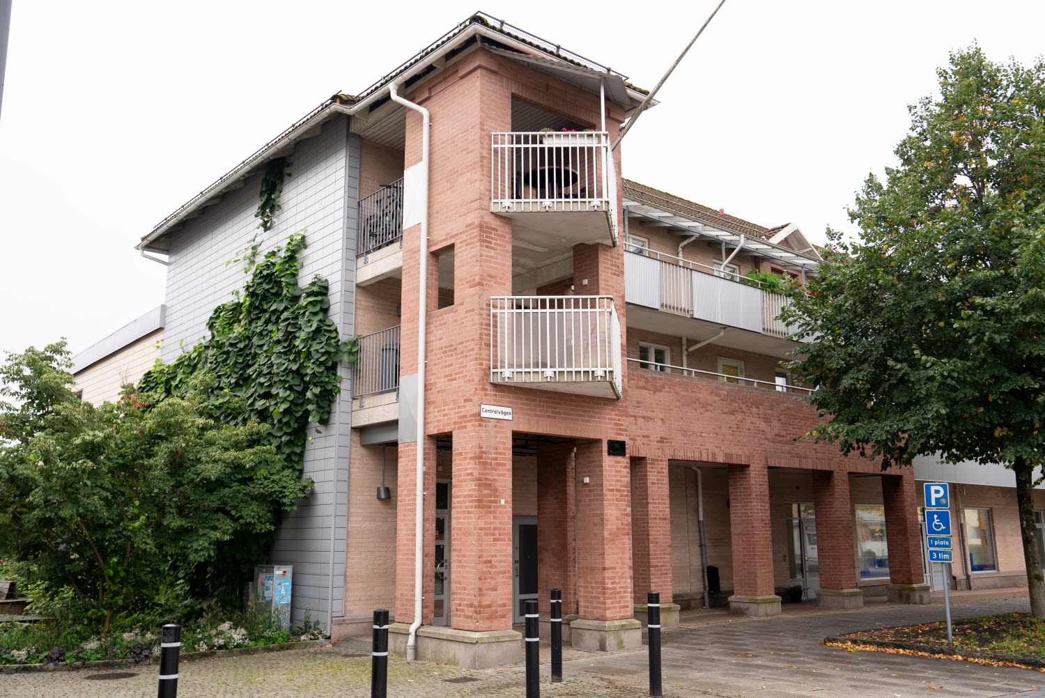 Centralvägen 12