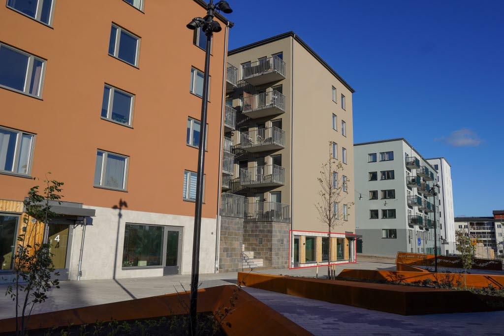 Fin hörnlokal med stort ljusinsläpp - Ingrid Horns Torg 2 bild 1