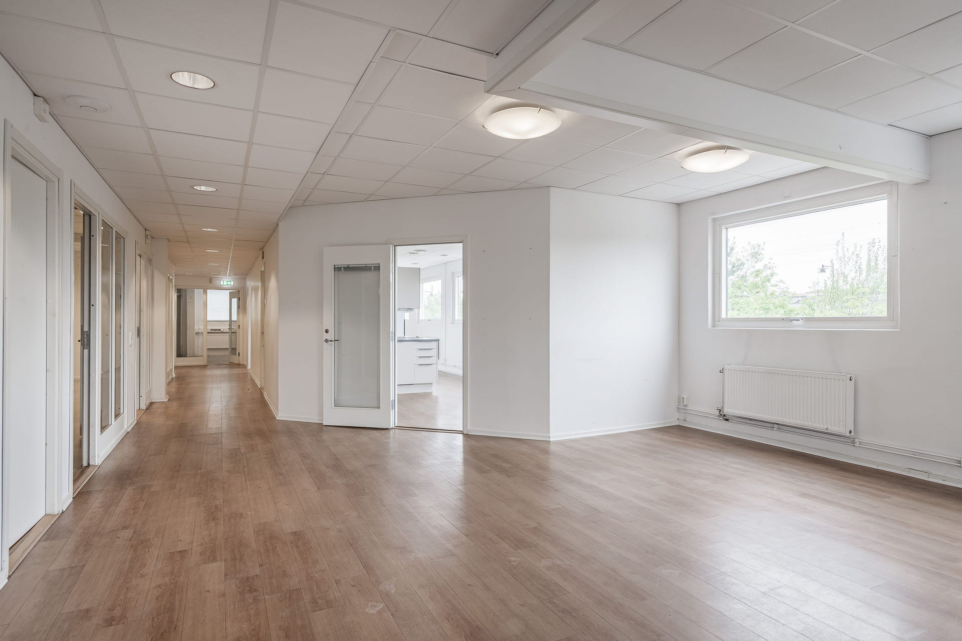 Ljust kontor/showroom med strategiskt läge nära Mölnlycke centrum - Hönekullavägen 7 bild 1