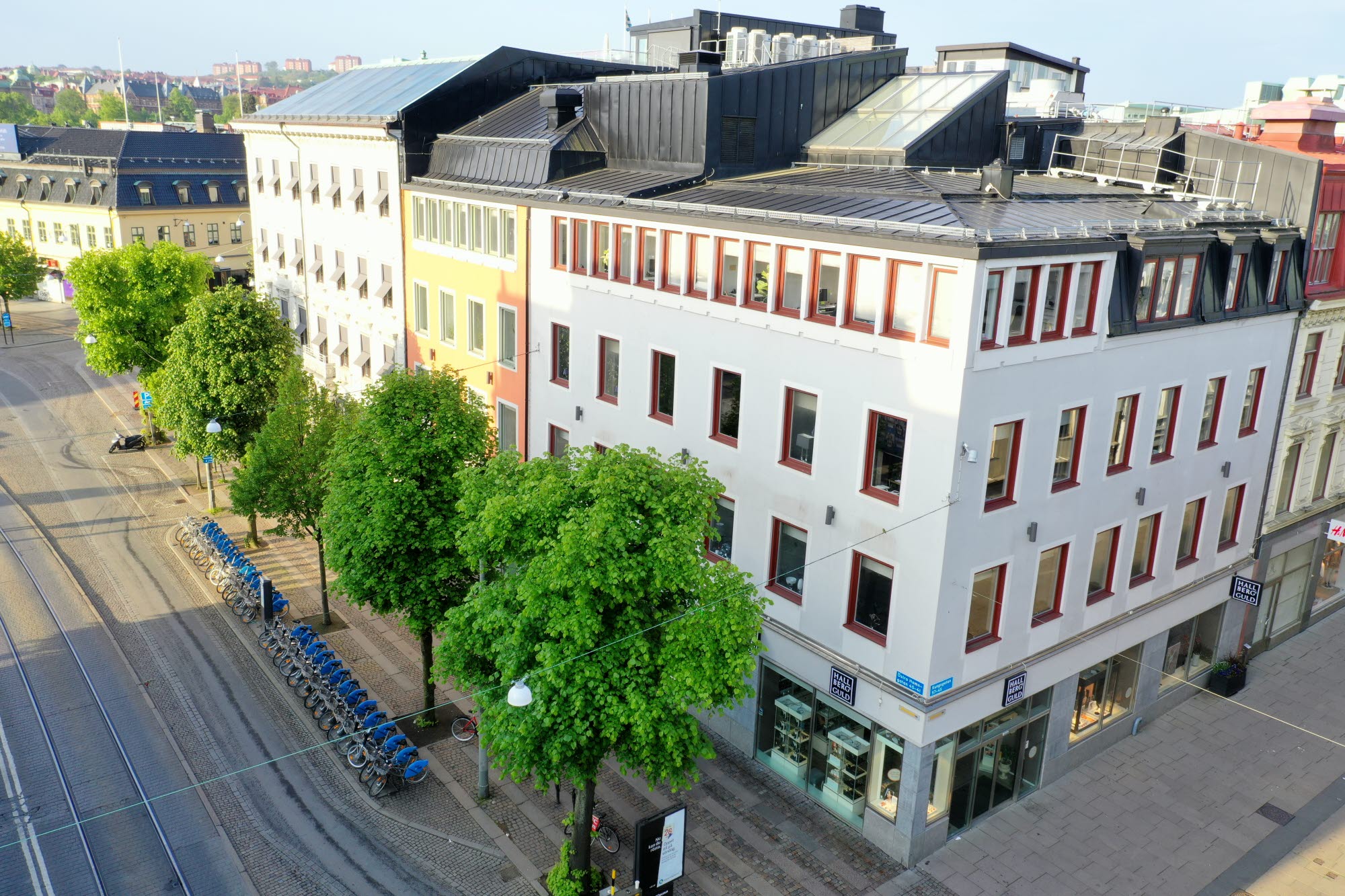 Centralt och ljust kontor på attraktiva Östra Hamngatan - Östra Hamngatan 41 bild 1